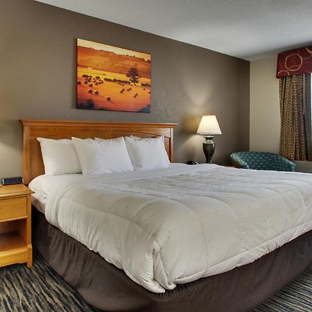 Everspring Inn & Suites Oskaloosa Ngoại thất bức ảnh