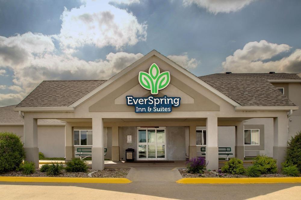 Everspring Inn & Suites Oskaloosa Ngoại thất bức ảnh