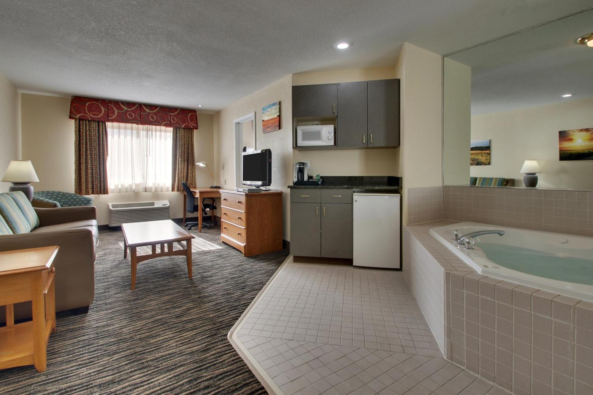 Everspring Inn & Suites Oskaloosa Ngoại thất bức ảnh