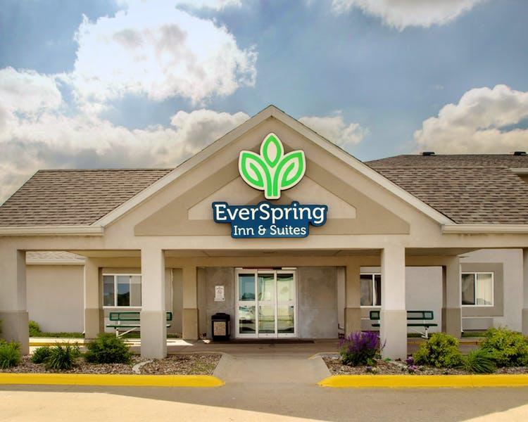 Everspring Inn & Suites Oskaloosa Ngoại thất bức ảnh